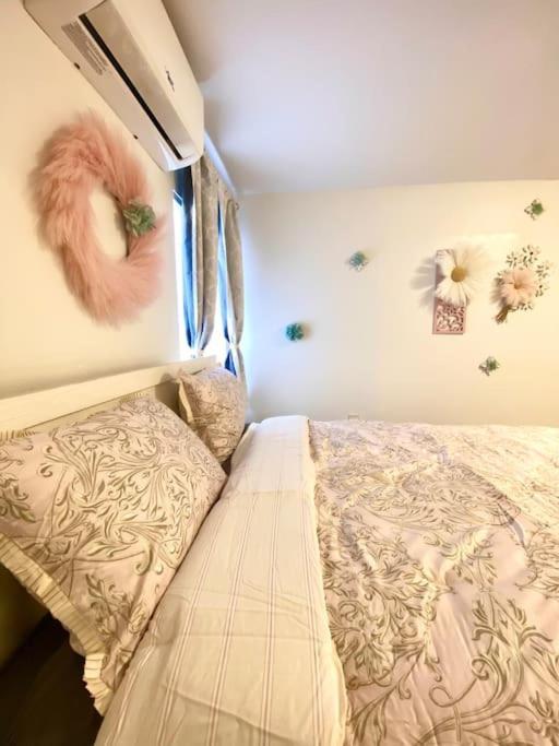 Pink Cozy House 2 Bedrooms Holiday home Rosemead