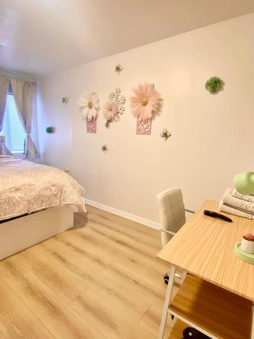 Pink Cozy House 2 Bedrooms Holiday home