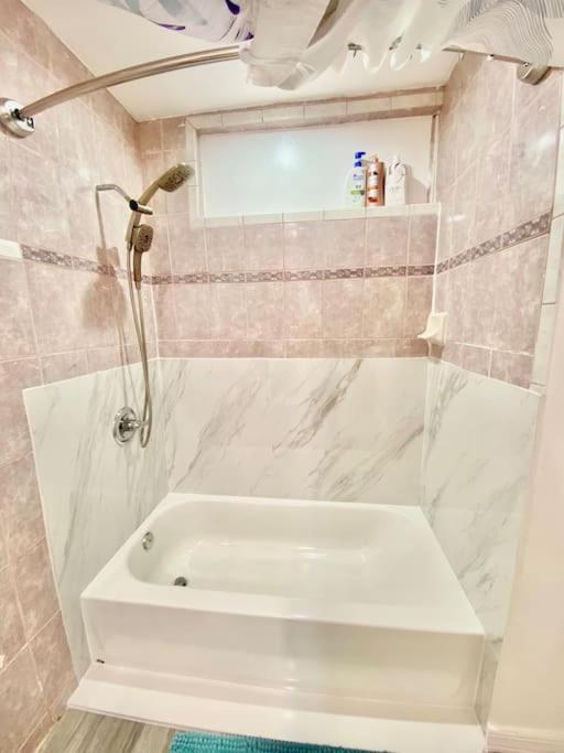Holiday home Pink Cozy House 2 Bedrooms Rosemead