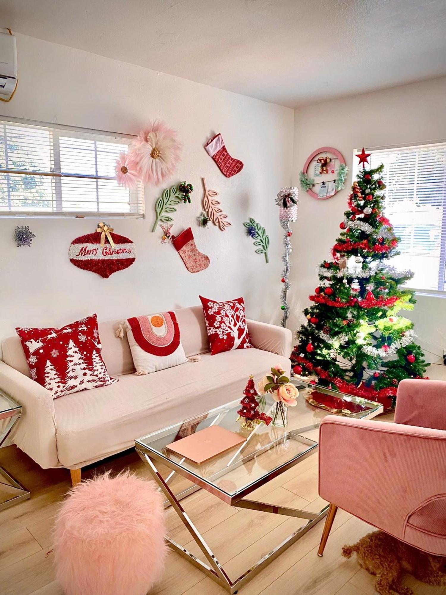 Holiday home Pink Cozy House 2 Bedrooms *